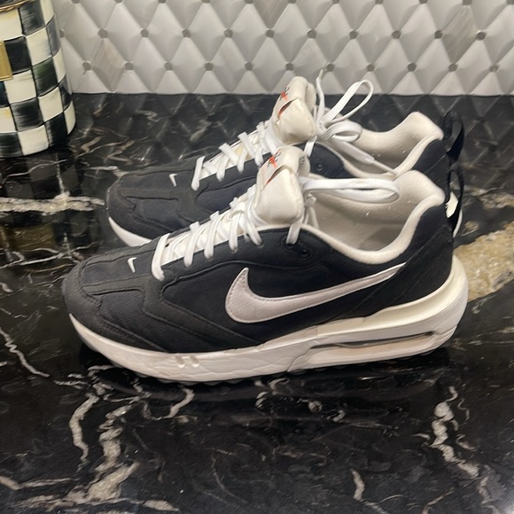 Nike Air Max Dawn size 8 black - Picture 2 of 6